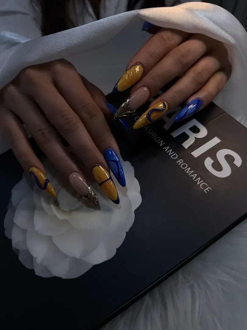 Nail Art design 8
